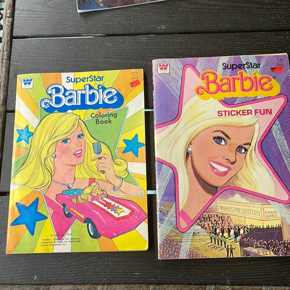 💕💕 Preloved Vintage 1977 Superstar Barbie Sticker and Coloring Book 💕💕